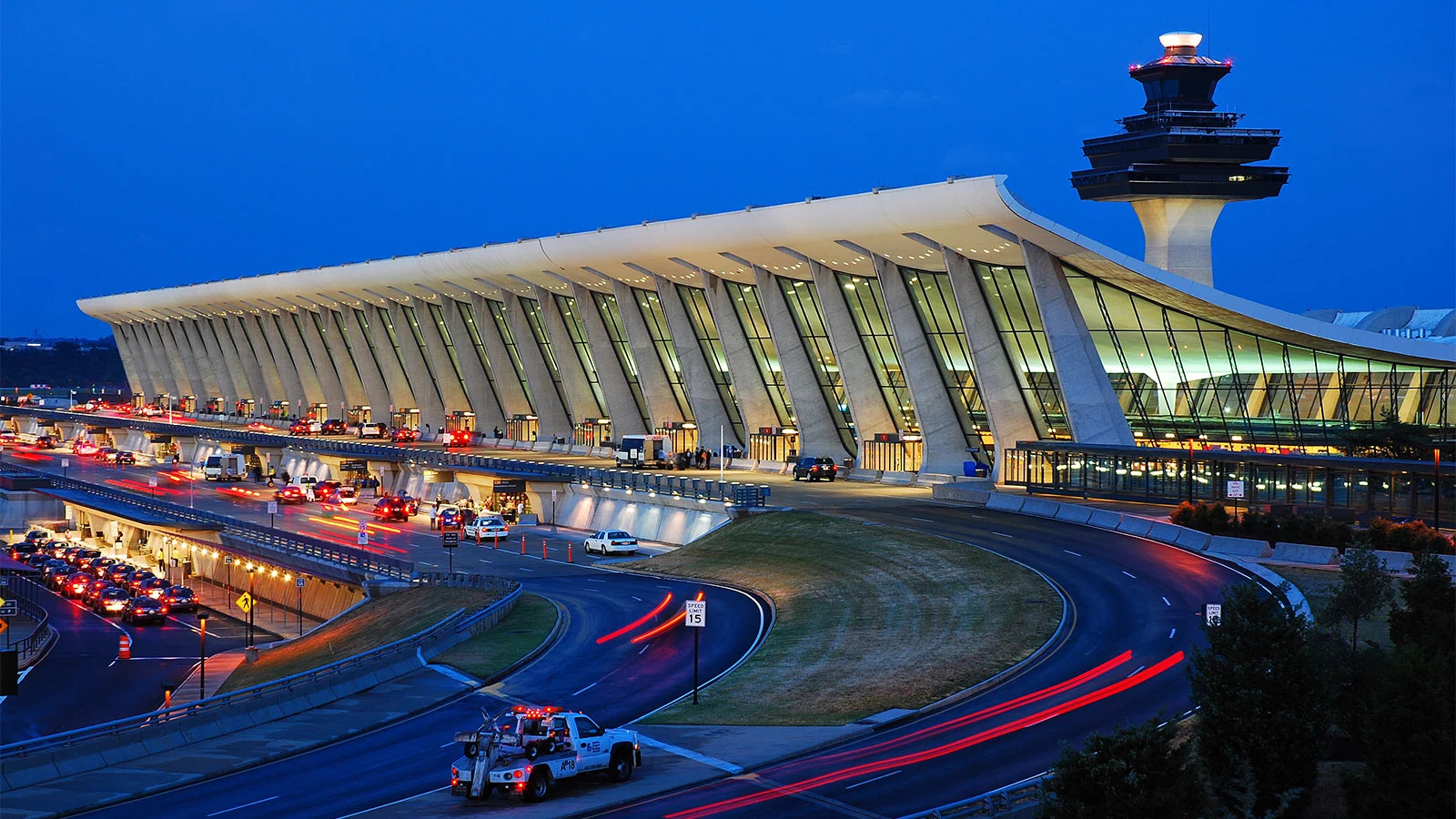 worlds biggest airports