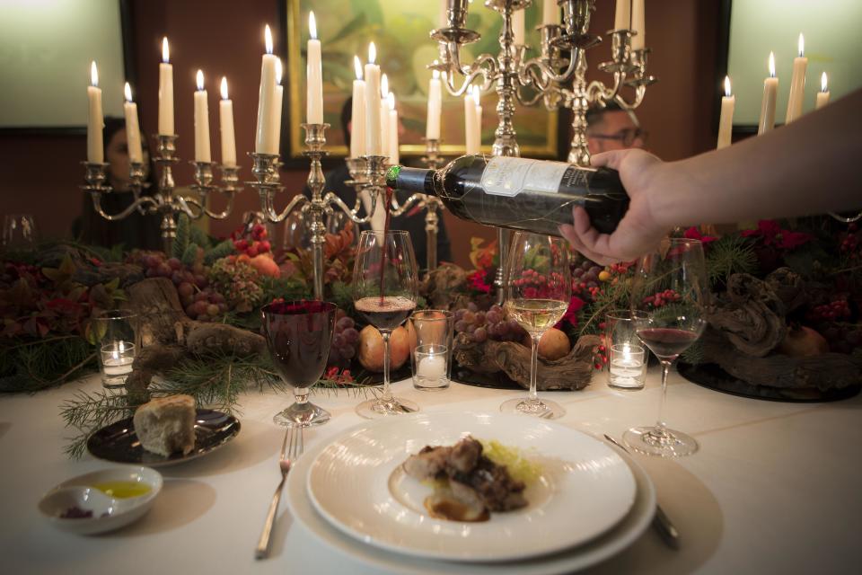 El vino debe poseer unas características acordes al plato al que acompaña, para evitar que el conjunto de sabores de dicho plato enmascare la esencia del vino. (Foto: Marqués de Riscal)