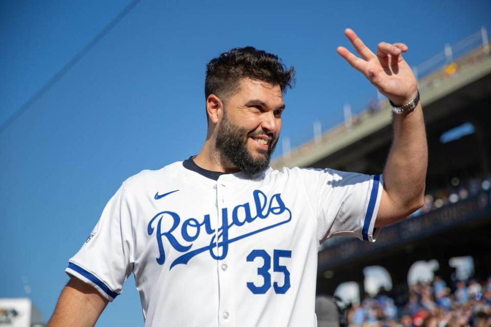 Former Kansas City Royals first baseman Eric Hosmer acknowledges the crowd during a pre-game ceremony honoring the club’s 2014 American League champions at Kauffman Stadium on Friday, May 17, 2024.