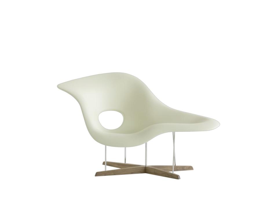 eames special collection 2023, schale parchment, fusskreuz amerikanischer nussbaum