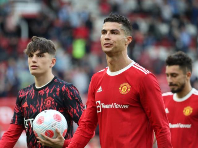 Cristiano Ronaldo sends message to Marcus Rashford after giving