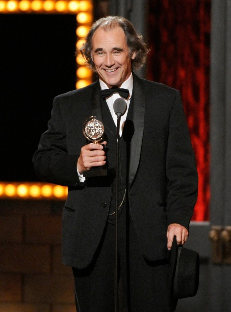 Mark Rylance accepting his Tony for "Twelfth Night."