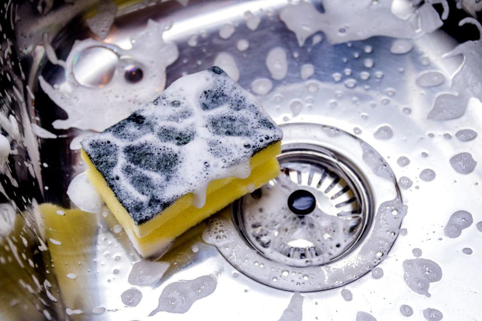 Kitchen Sink: Toss your sponge
