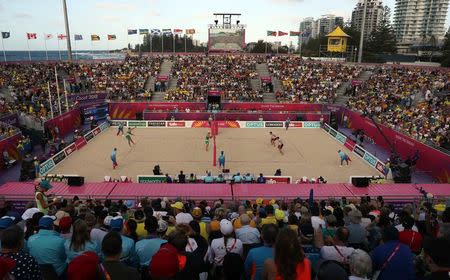 Beach Volleyball - Gold Coast 2018 Commonwealth Games - Men's Gold Medal Match - Australia v Canada - Coolangatta Beachfront - Gold Coast, Australia - April 12, 2018. General view of the match. REUTERS/Athit Perawongmetha