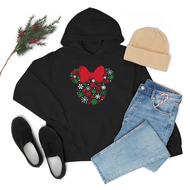 20) Minnie Mouse Sweater