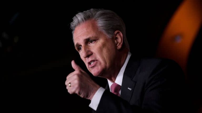 Pese a ser el candidato natural al cargo, Kevin McCarthy enfrentó dificultades para aglutinar los votos de su propio partido