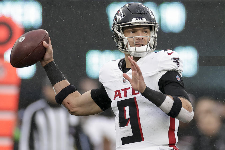 Atlanta Falcons quarterback Desmond Ridder (9) passes against the New York Jets during the first quarter of an NFL football game, Sunday, Dec. 3, 2023, in East Rutherford, N.J. (AP Photo/Adam Hunger)