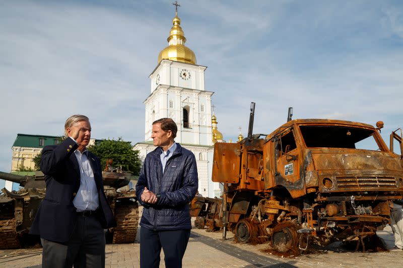 U.S. Senators Graham and Blumenthal visit an exhibition of destroyed Russian vehicles and weapons in Kyiv