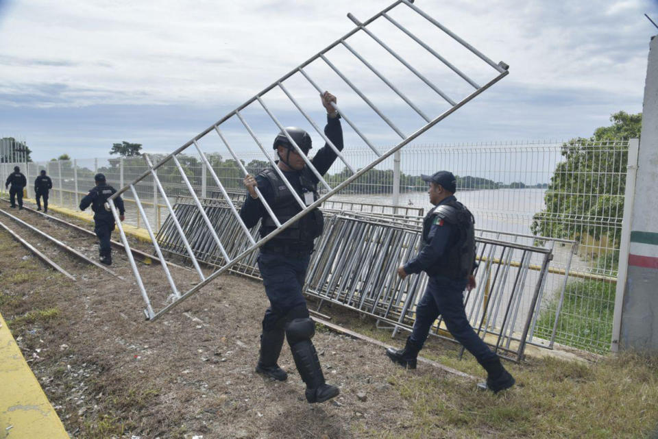 FOTOS | Así rompieron los migrantes el cerco fronterizo para entrar a México