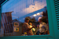 <p>An islander speaks to former congressman Bob Inglis after a meeting at the Fisherman’s Corner restaurant on Tangier Island, Virginia, Aug. 2, 2017. (Photo: Adrees Latif/Reuters) </p>