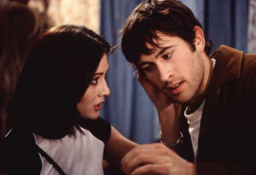 Shannen Doherty & Jason Lee - 'Mallrats' (1995)