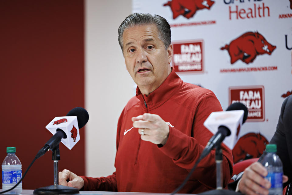 Joe Lunardi sees Arkansas as this seed in too-early 2025 NCAA Tournament projection | Keynote USA