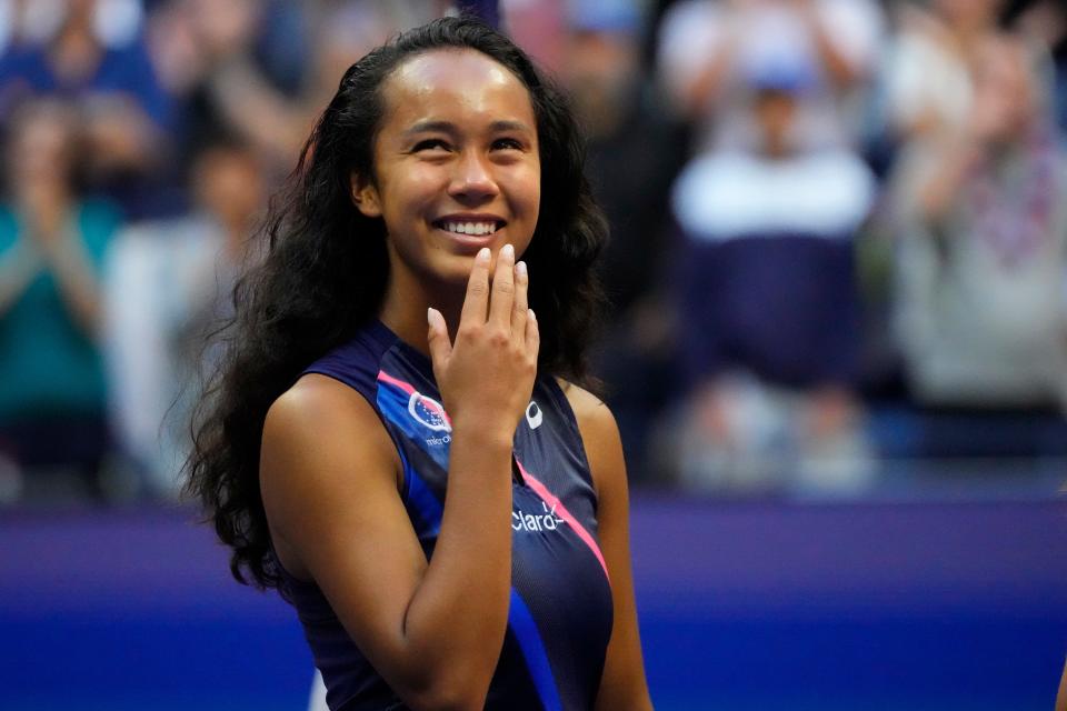 Leylah Fernandez fought back tears during her remarks to the New York crowd, but managed to smile through the post-match ceremony.