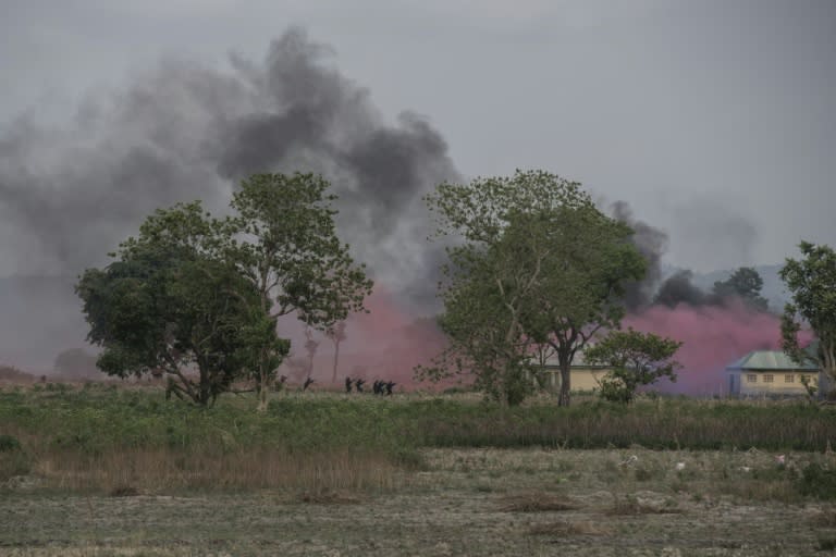 Nigerian special forces stormed a building complex to liberate mock hostages