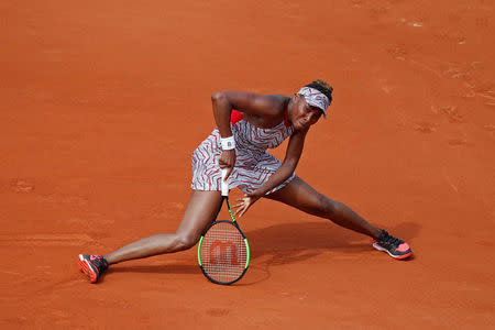 Tennis - French Open - Roland Garros, Paris, France - May 27, 2018 Venus Williams of the U.S. in action during her first round match against China's Qiang Wang REUTERS/Christian Hartmann