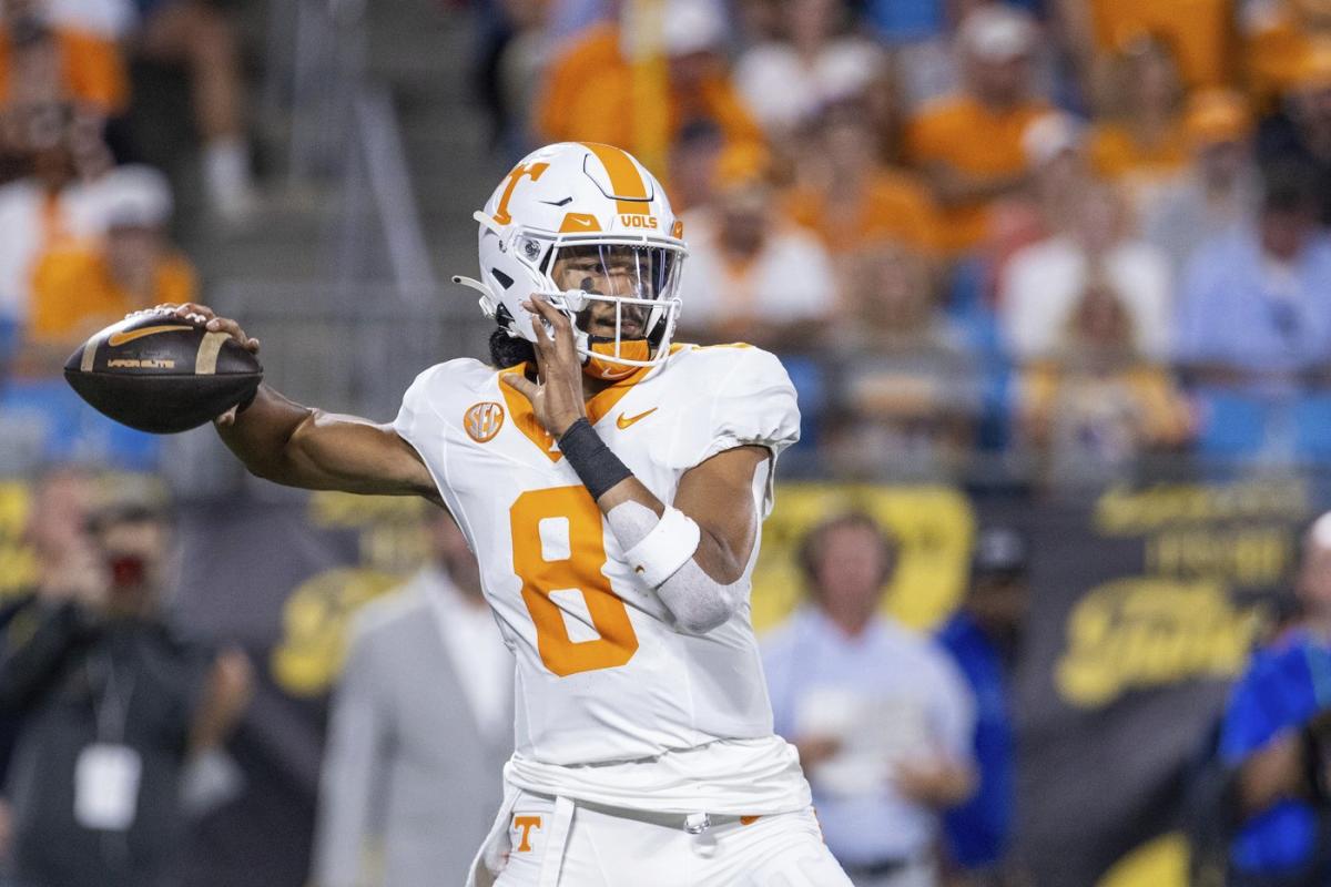 Nico Iamaleava combines for 276 yards and 3 TDs as No. 14 Tennessee routs No. 24 NC State 51-10