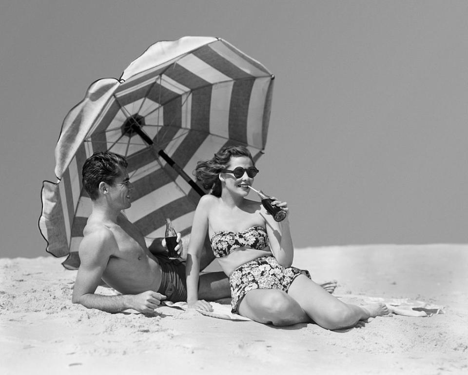 Hanging on the beach: 1950