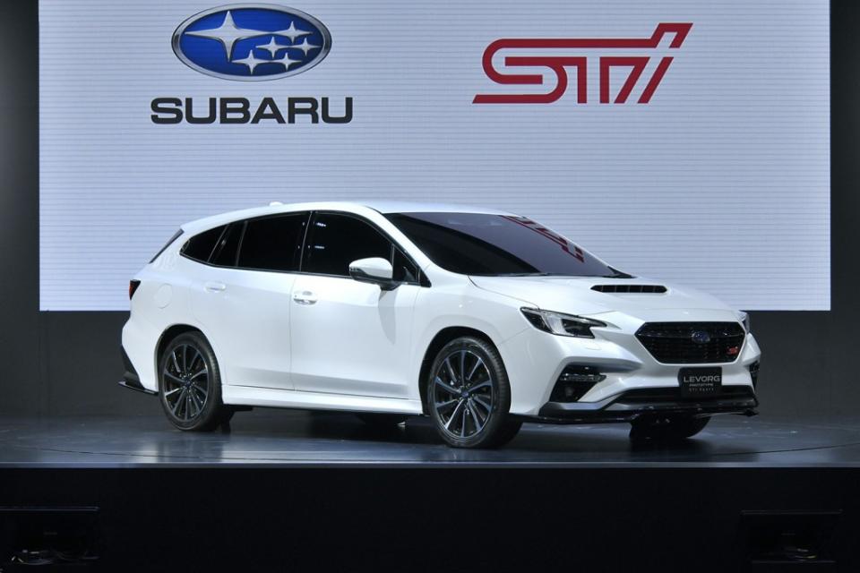 2020-subaru-levorg-prototype-sti-sport