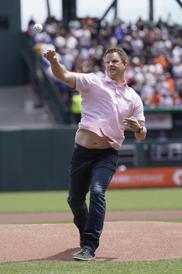 San Francisco, USA. 12th June, 2022. Los Angeles Dodgers relief pitcher Brusdar  Graterol (48) delivers a pitch during the eighth inning against the San  Francisco Giants in San Francisco, Sunday June 12