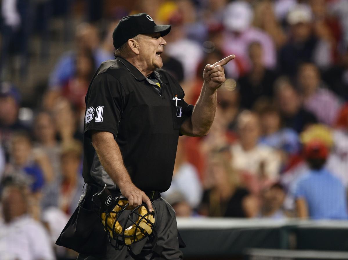 Players, just like fans, turn to Twitter after game to see how umpires did  