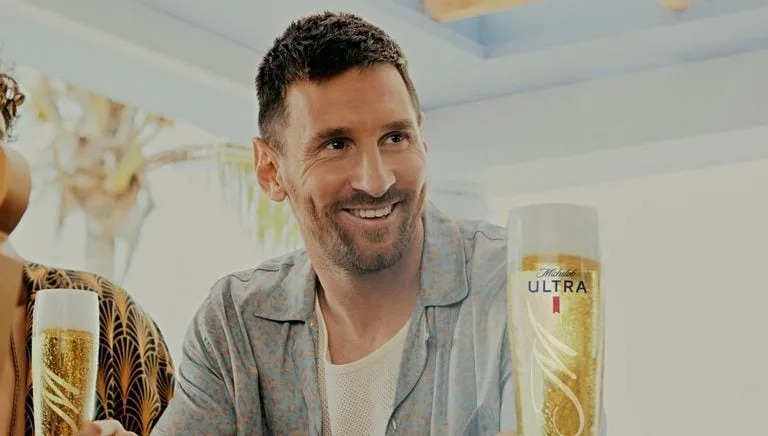 Messi será el protagonista de un comercial de cerveza que aparecerá en el Súper Bowl 2024