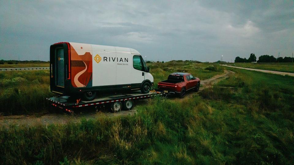 rivian r1t with trailer