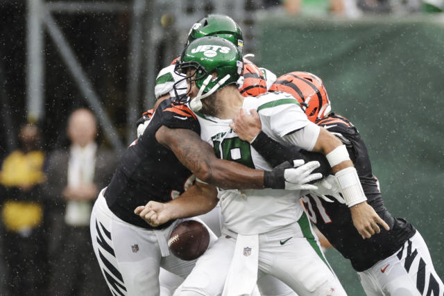 Mistakes, struggles stymie Jets in deflating loss to Bengals