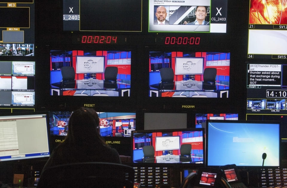 A production control room in Digital Center 2, a new 194,000 sq. ft  building on the ESPN campus in Bristol, Connecticut May 22, 2014 will be the new home of SportsCenter beginning June 2014.  The facility includes 5 broadcast studios, 6 production control rooms, 4 audio control rooms and 16 edit suites. REUTERS/Michelle McLoughlin (UNITED STATES - Tags: SPORT SCIENCE TECHNOLOGY MEDIA)