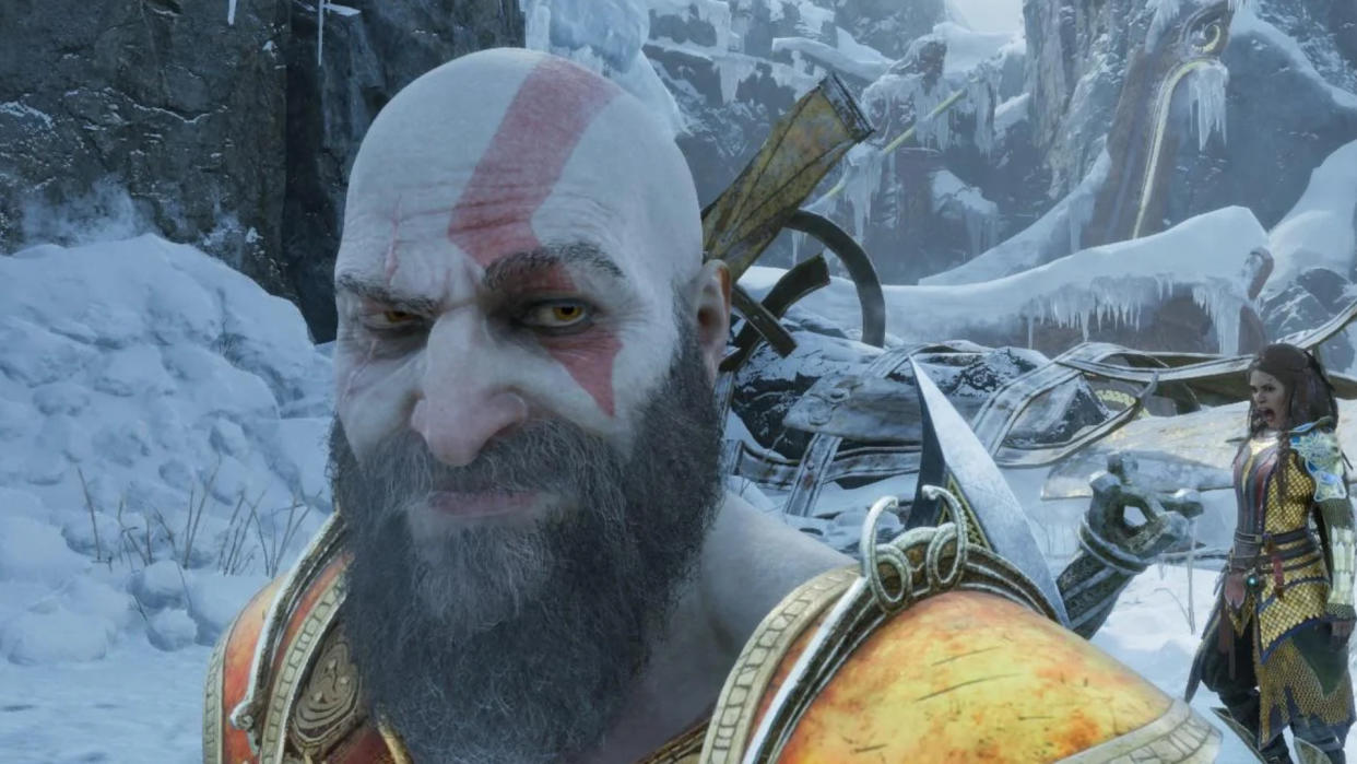  Kratos makes a sly expression in God of War Ragnarok. 