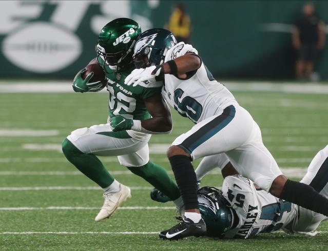 East Rutherford, New Jersey, USA. 3rd Nov, 2021. New York Jets running back  Michael Carter (32) makes a long run during a NFL football game against the  Cincinnati Bengals at MetLife Stadium