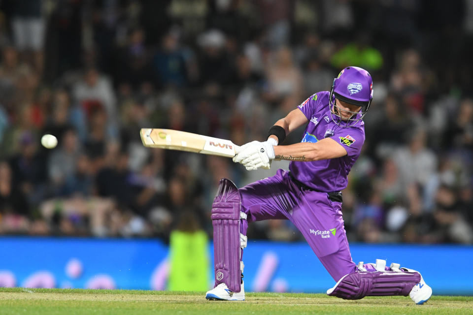 D'Arcy Short of the Hurricanes in action during the Big Bash League eliminator finals match between the Hobart Hurricanes and the Sydney Thunder at Blundstone Arena on January 30, 2020 in Hobart, Australia. (Photo by Steve Bell/Getty Images)