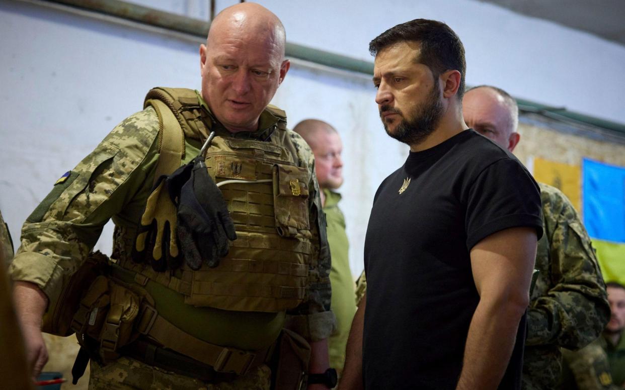 Volodymy Zelensky with Lt Gen Yurii Sodol