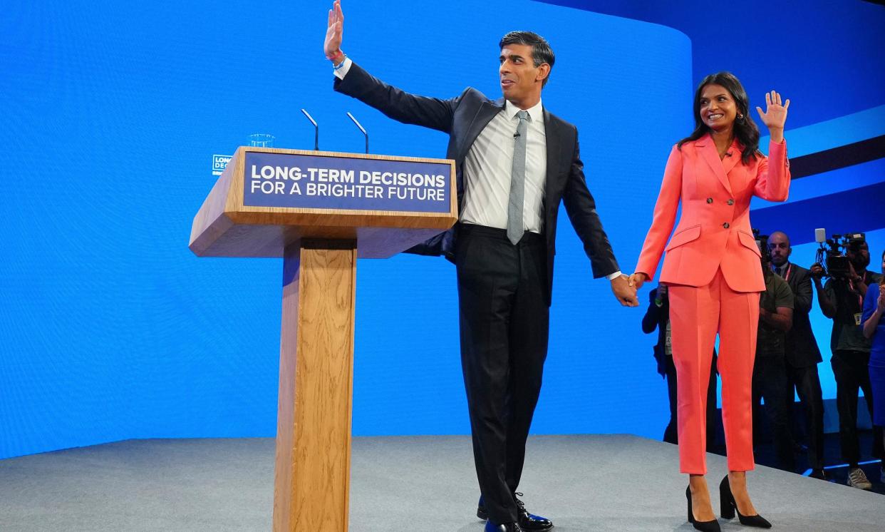 <span>Rishi Sunak and wife, Akshata Murty, at the Conservative party conference in October.</span><span>Photograph: Jon Super/AP</span>