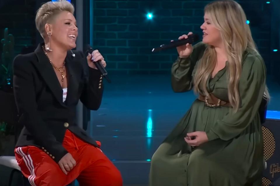 Kelly Clarkson and Pink Team Up for an Emotional Acoustic Duet of 'What