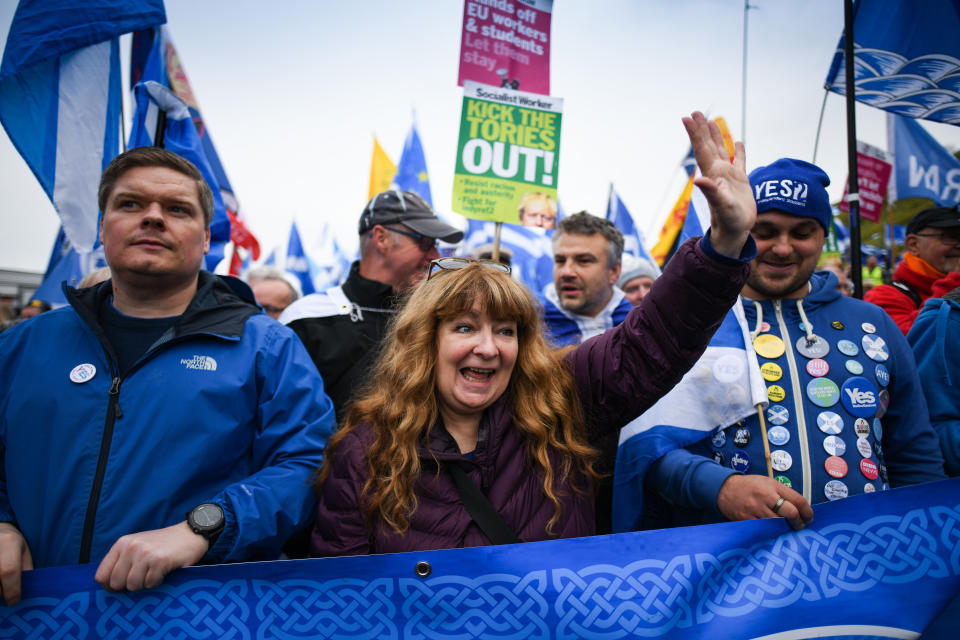 EDINBURGH, SCOTLAND - OCTOBER 05: Comedian Janey Godley joins thousands of people take part in the All Under One Banner march and rally in support for Scottish independence on October 5, 2019 in Edinburgh, Scotland. The organisers were holding their final major rally of the year in the Scottish capital following previous demonstrations in Glasgow, Oban and Aberdeen. (Photo by Jeff J Mitchell/Getty Images)