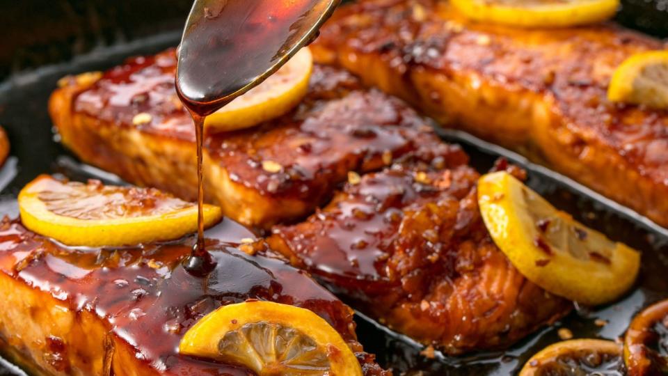 honey garlic glazed salmon