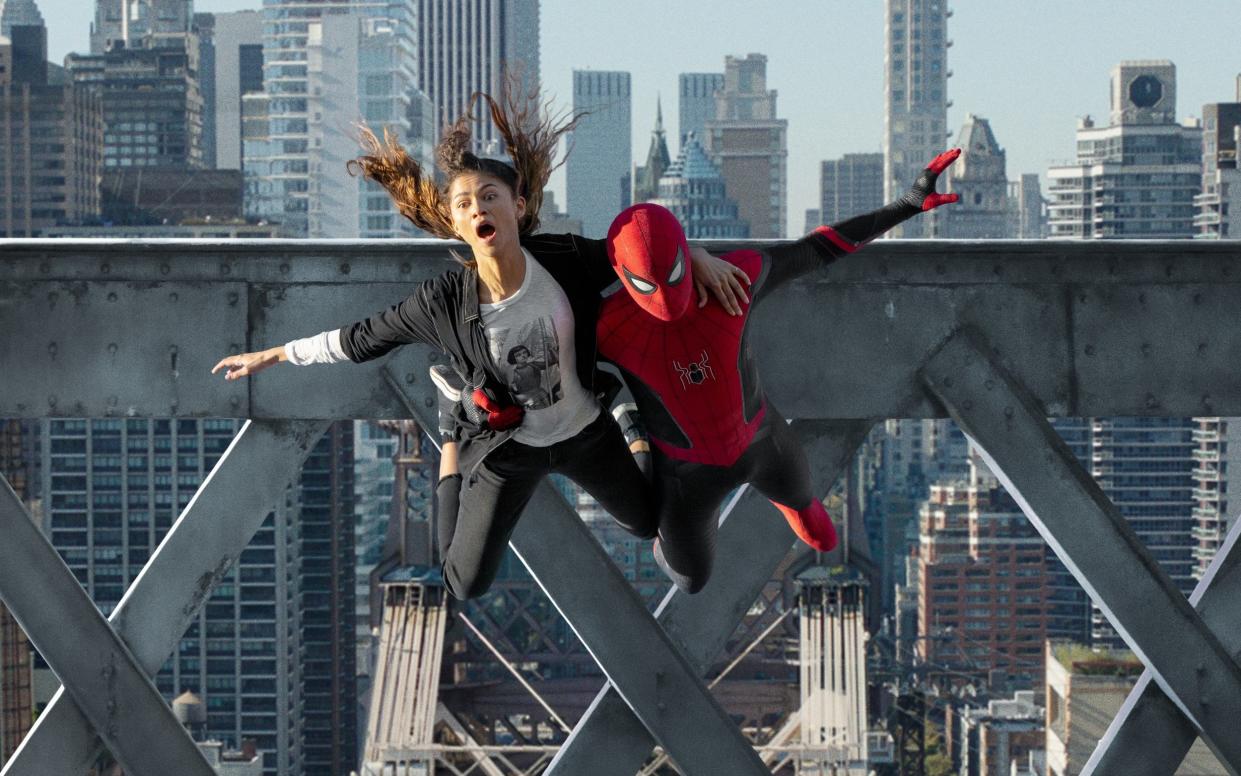 Film title: Spider man: No Way Home MJ (Zendaya) and Spider-Man jump off the bridge iin Columbia Pictures' SPIDER-MAN: NO WAY HOME. Â©2021 CTMG. All Rights Reserved. MARVEL and all related character names: Â© & â„¢ 2021 MARVEL ��