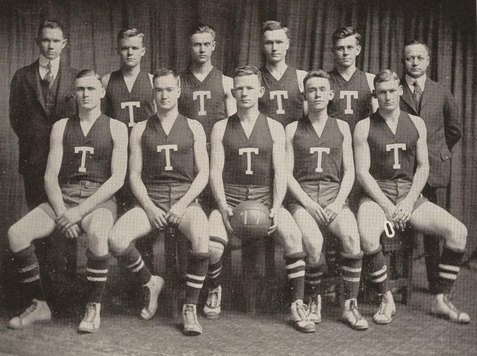 The Tennessee 1916-17 basketball team included (front row, left to right) Perry Davidson, Lum Reeder, Joseph Jacobs, James Reeder, Lloyd Wolfe; (back row) manager Daniel Wexler, Glenmore Garratt, James Lovell, John Tucker, Robert Gentry, coach John Bender.