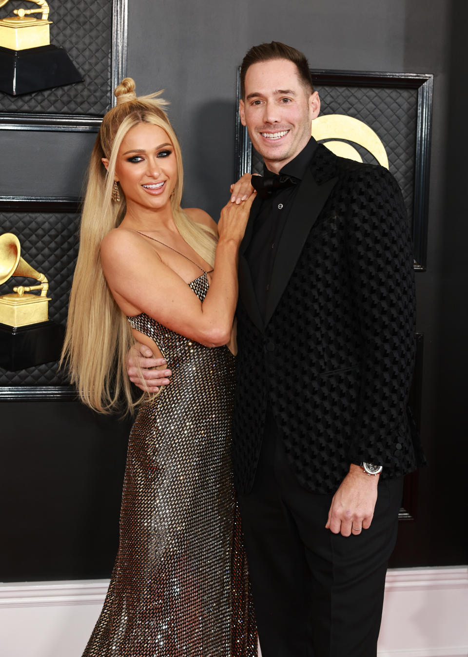 LOS ANGELES, CALIFORNIA - FEBRUARY 05: Paris Hilton and Carter Reum attend the 65th GRAMMY Awards on February 05, 2023 in Los Angeles, California. (Photo by Matt Winkelmeyer/Getty Images for The Recording Academy)