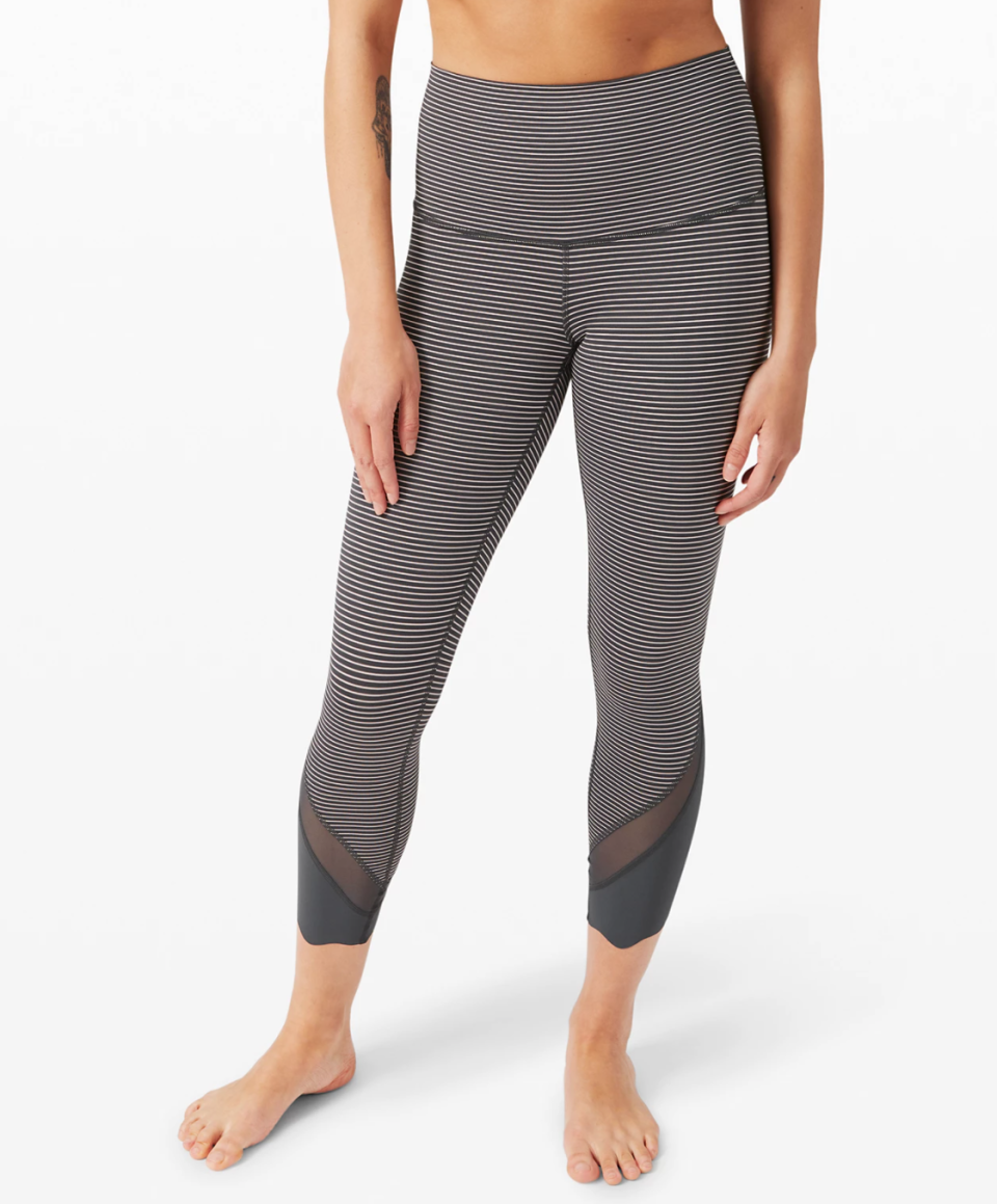 Wunder Under Crop II 23" Roll Down Scallop. Image via Lululemon.