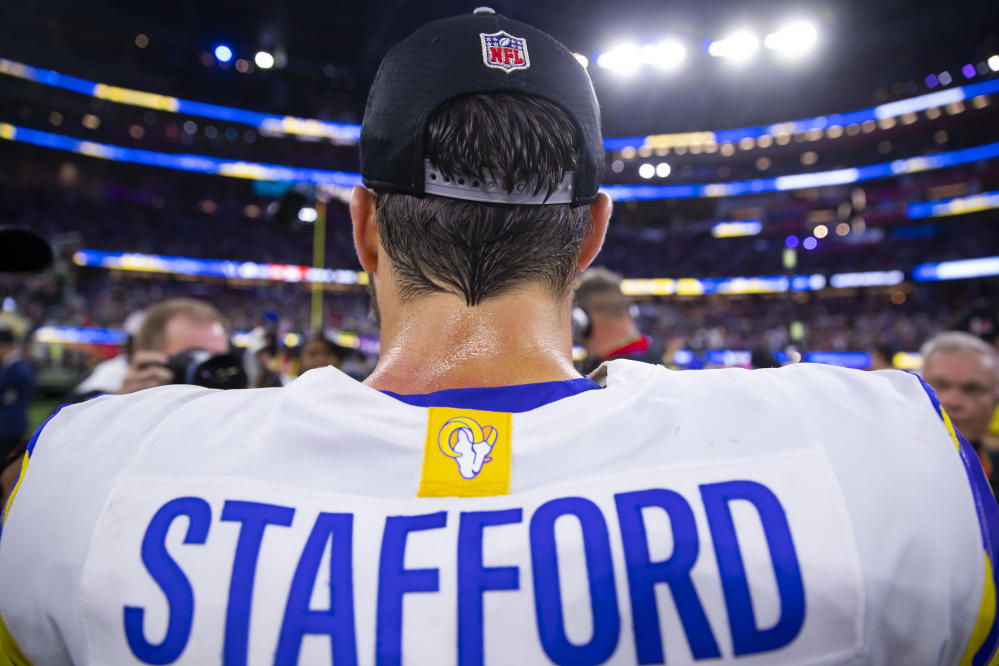 Rams QB Matthew Stafford's Daughter Cries Amid His Training: Video