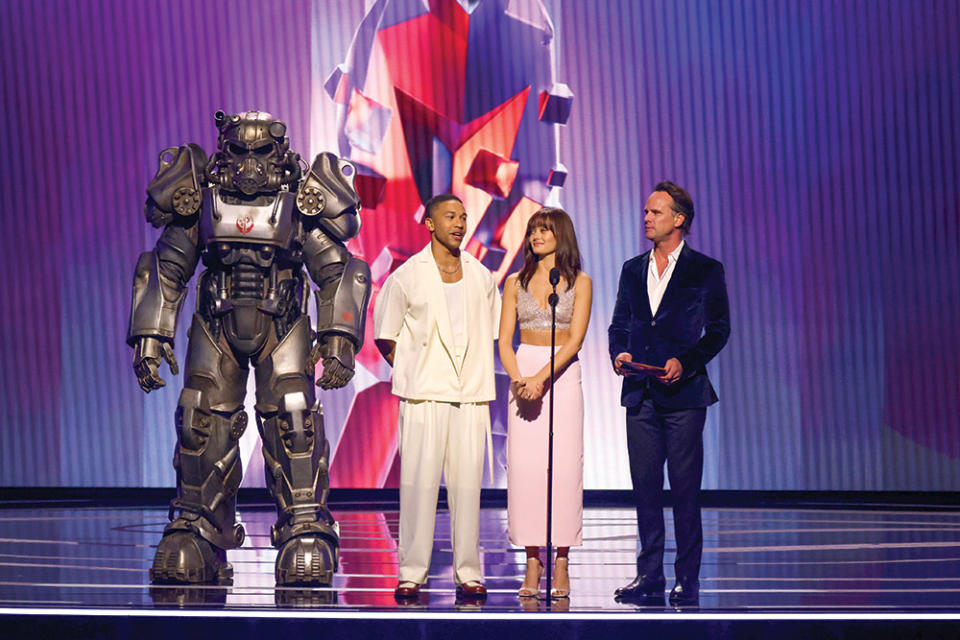 Fallout actors Aaron Moten, Ella Purnell and Goggins at The Game Awards at Peacock Theater in Los Angeles.