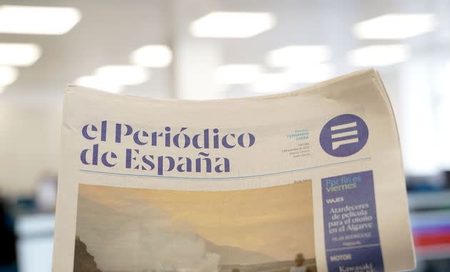 Un ejemplar en papel de 'El Periódico de España' (Photo: Prensa Ibérica)
