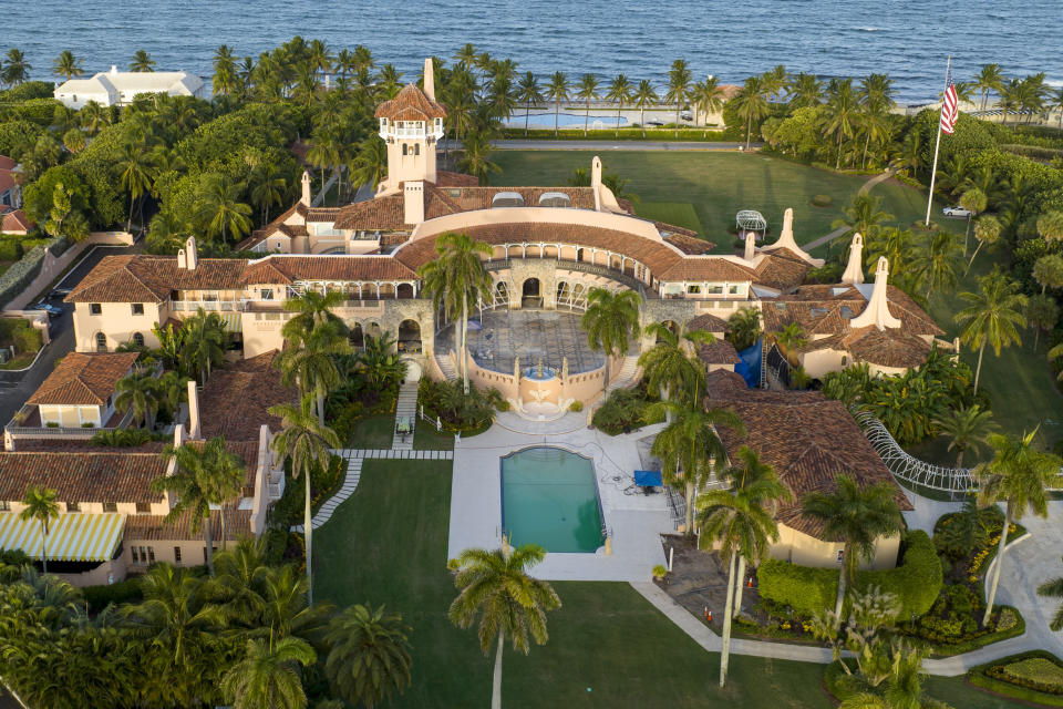 Foto aérea de la mansión Mar-a-Lago del expresidente Donald Trump en Palm Beach, Florida. Foto tomada el 10 de agosto del 2022. (Foto AP/Steve Helber)