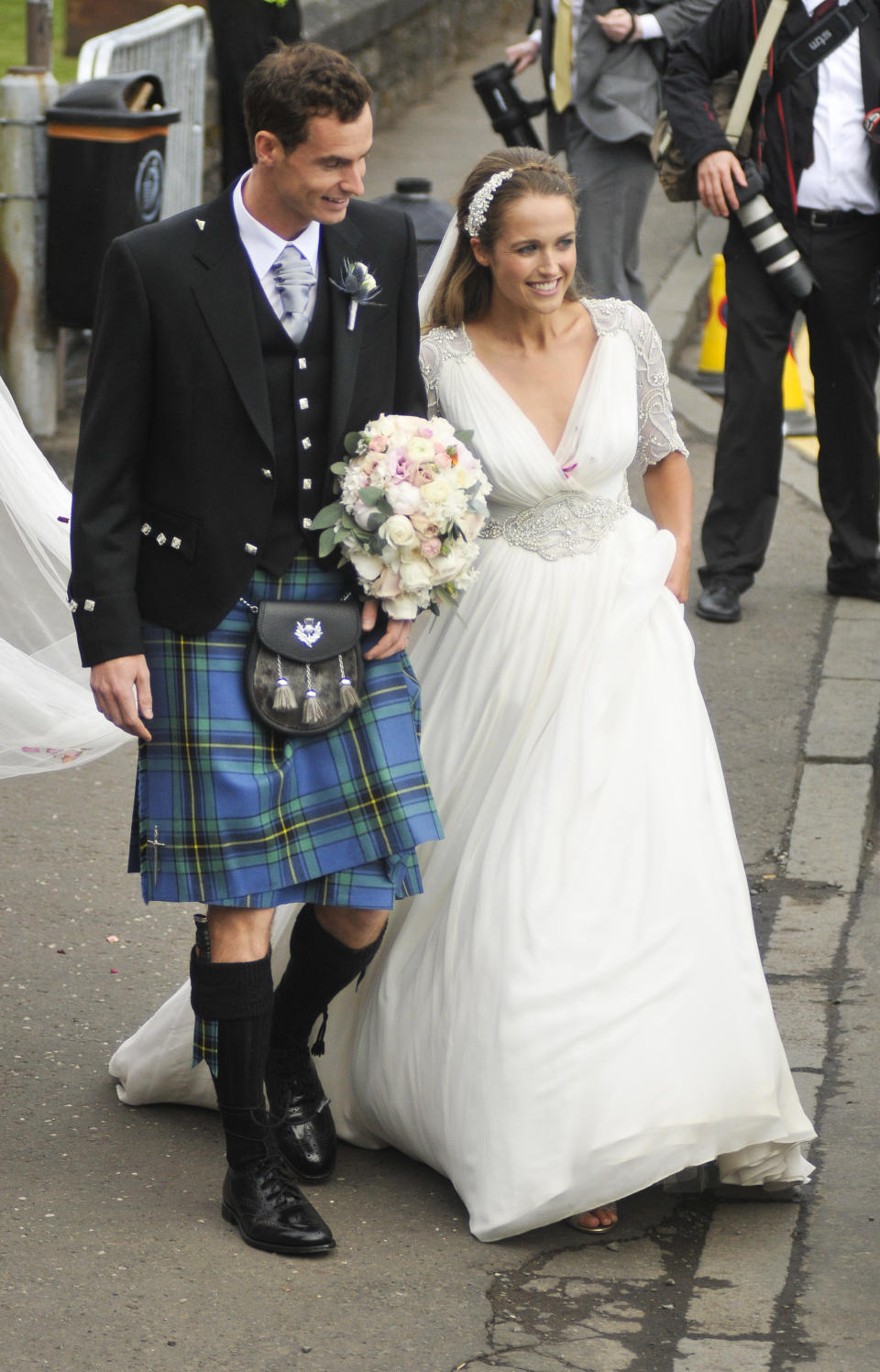 Andy Murray and Kim Sears leave Dunblane Cathedral after their wedding on April 11, 2015 in Dunblane, Scotland. (Photo by Martin Fraser/WireImage)