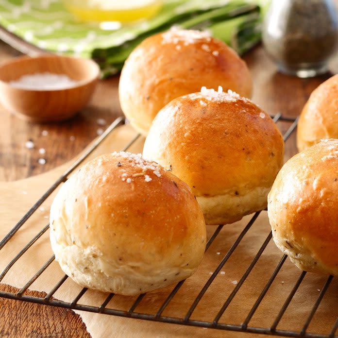 Herbed Dinner Rolls