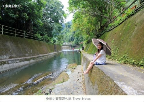 『苗栗』暑假夏日溪畔玩水趣～卓蘭岩川森林園區。