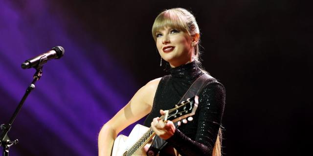 Taylor Swift Stuns in Cutout Dress For Nashville Songwriter Awards 2022:  Photo 1357567, Taylor Swift Pictures