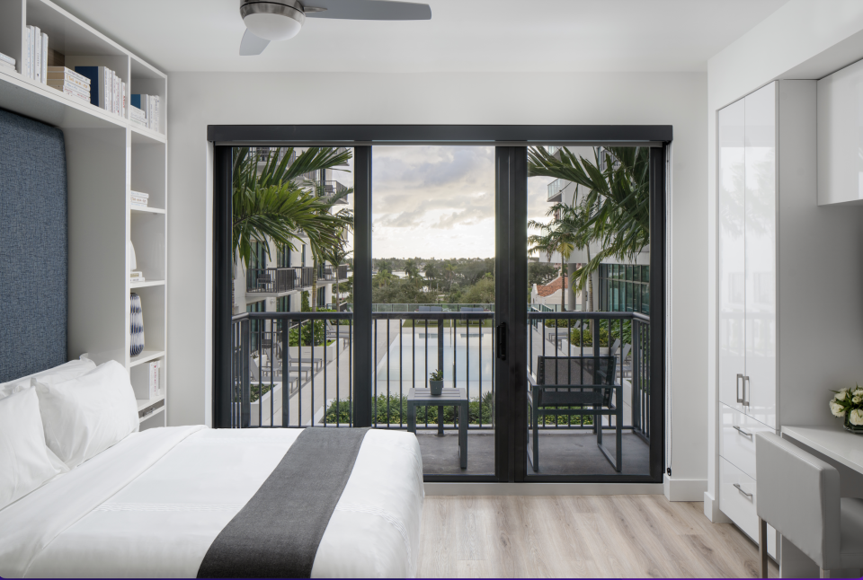 AKA - Hotel - West Palm Beach - Florida - Guest Room With Pool View