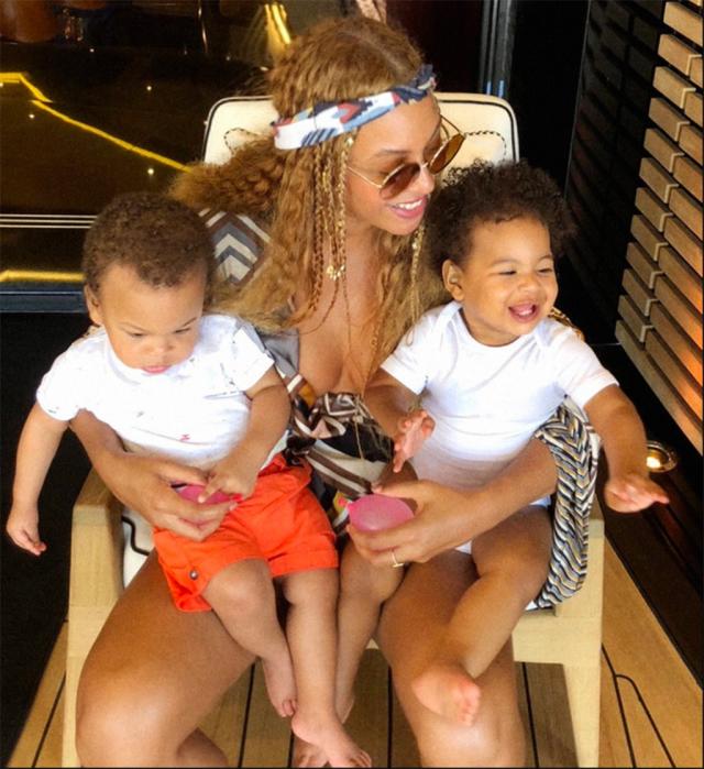 Proof Blue Ivy Carter Is Having the Best Time at Super Bowl 2023 - E! Online